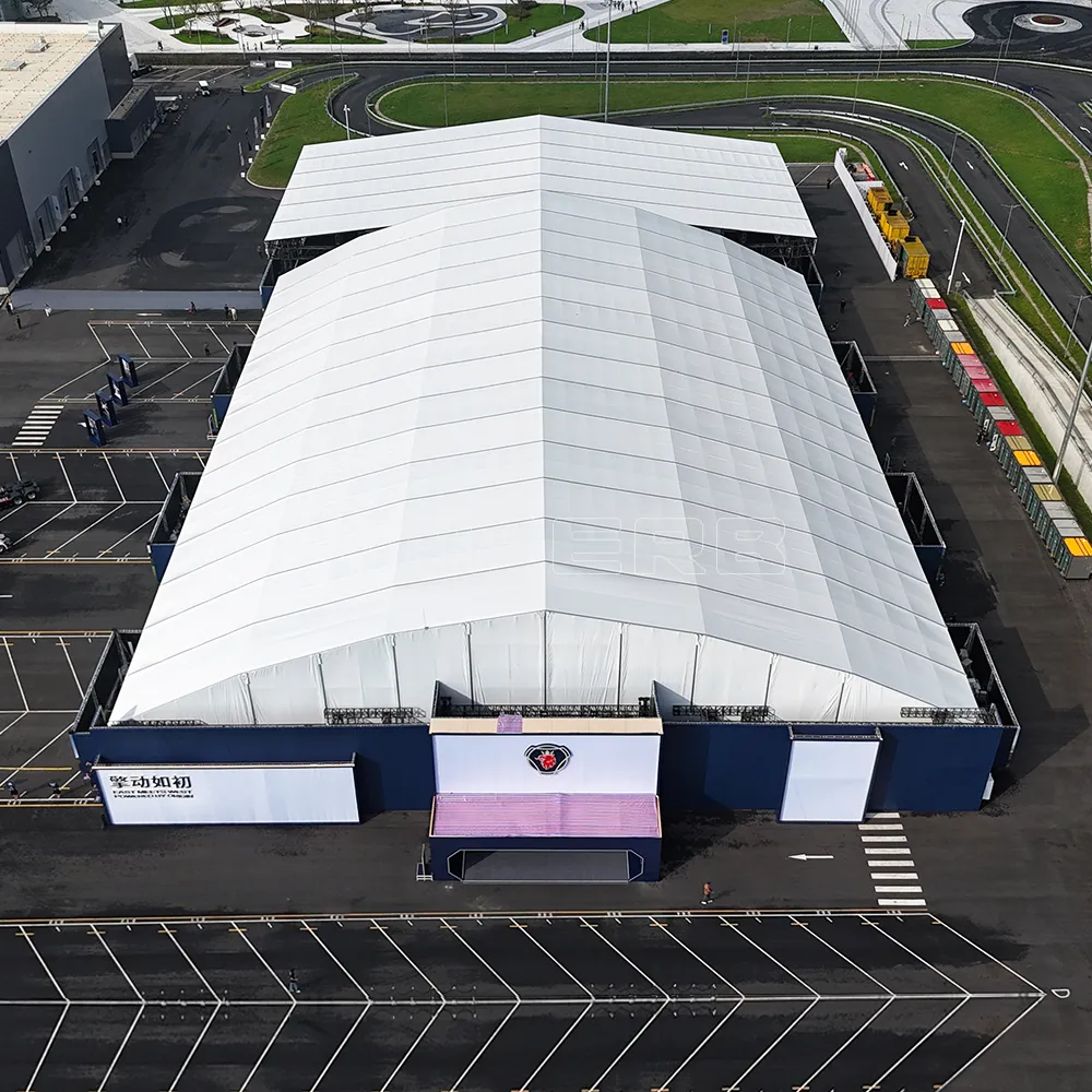 Polygon-Tent front