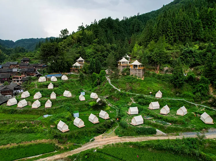 Triangle Tent (2)