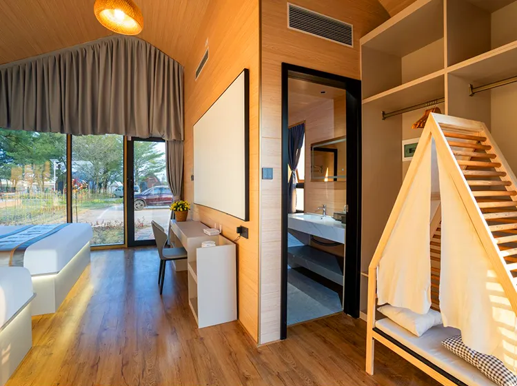 Triangle Tent (9)