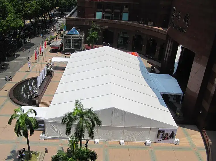 Clear-span-standard-exhibition-tent